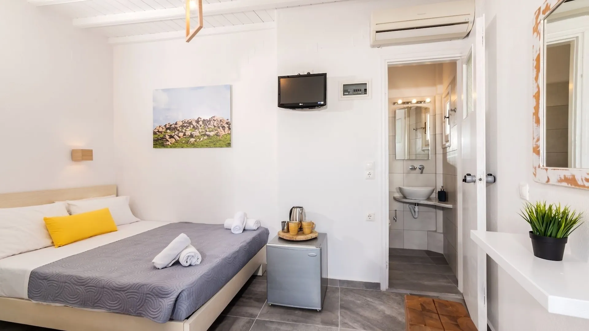 Orpheas Rooms Mykonos Town شقة